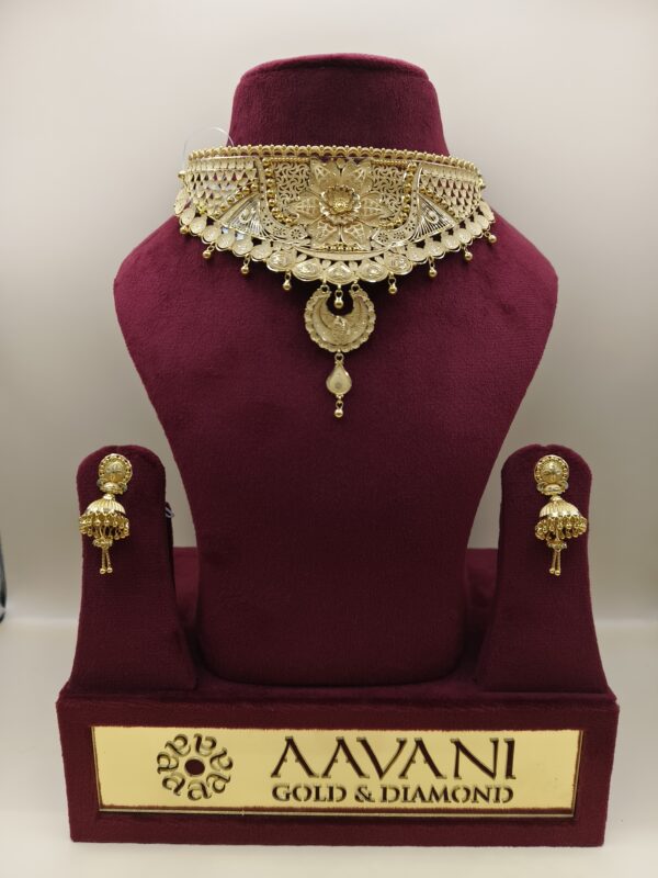 Majestic Temple Bloom Gold Choker Set