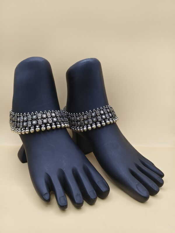Traditional Oxidized Silver Anklet Set with Antique Finish - Image 3